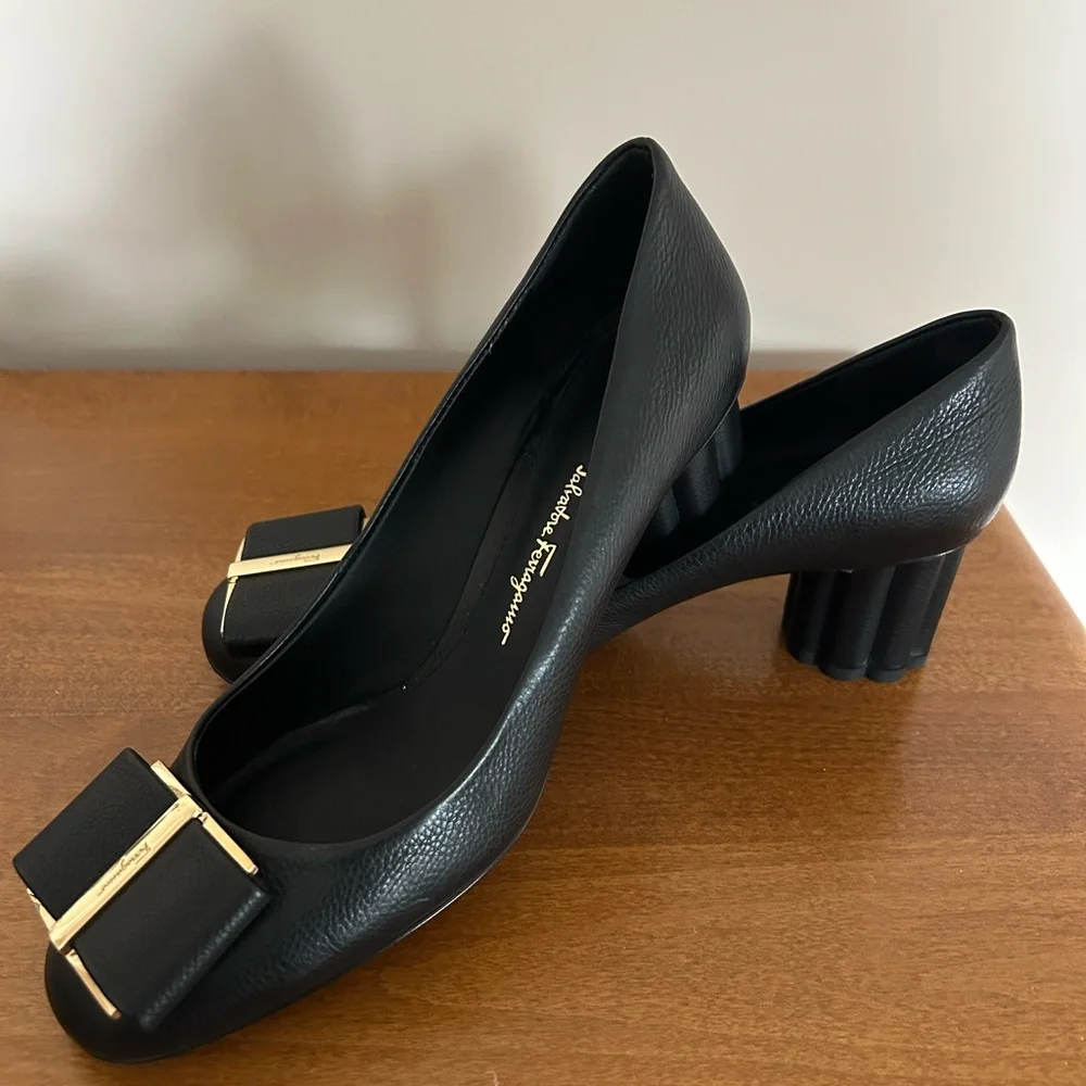 Salvatore Ferragamo Black Heeled Shoes with Gold Accent - Picture 1 of 7